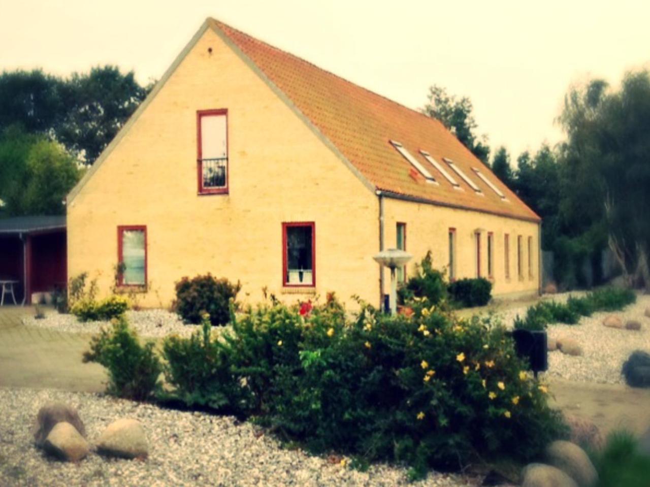 Molevitten Apartments Soby Exterior photo